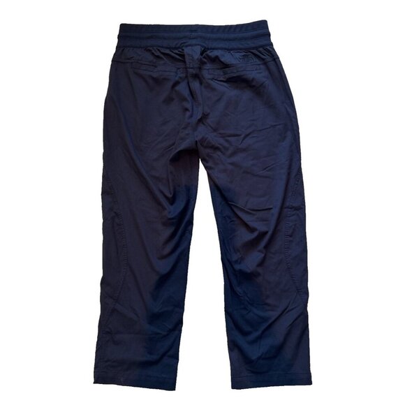 The North Face Women’s Aphrodite 2.0 Capri Pants Stretch Highking Navy blue SM - Picture 2 of 12